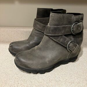 Women's Grey Ankle Boots